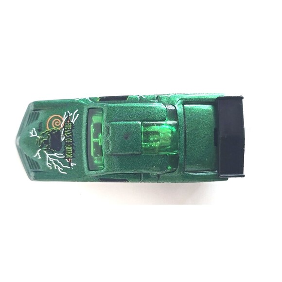 Hot Wheels 1998 Freaks of Horror At-A-Tude Green Metalflake with Graphics 1:64 - Picture 3 of 6
